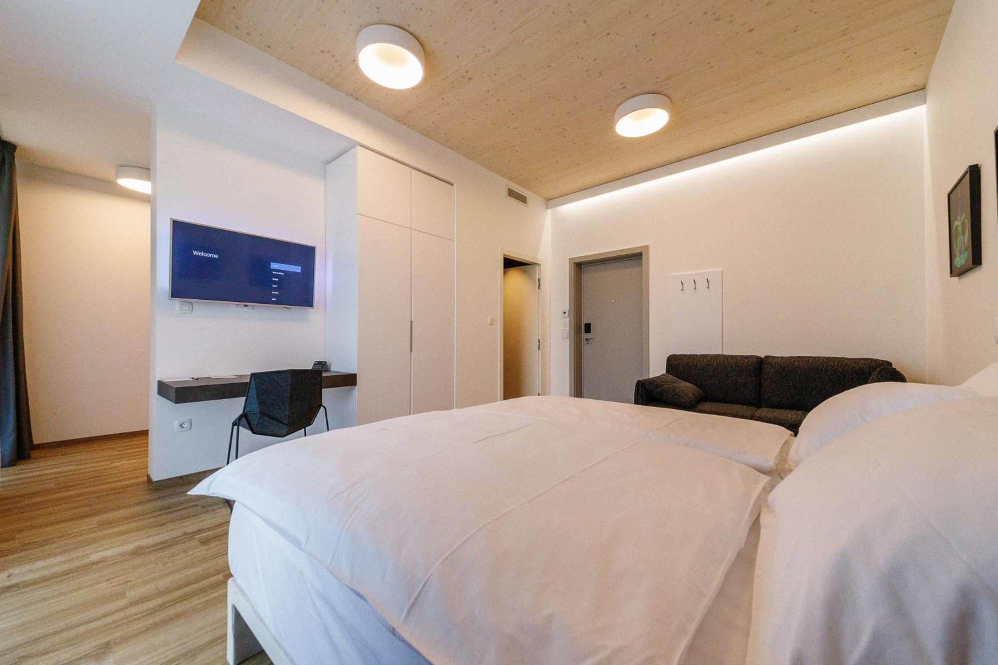 לובליאנה Wud Hotel מראה חיצוני תמונה